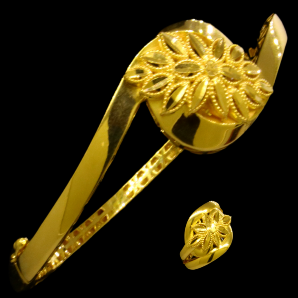 21K Gold Bangle with matching ring